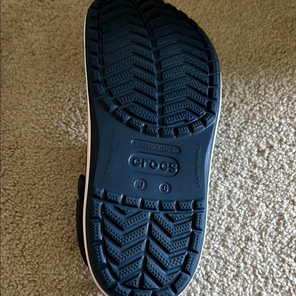 CROCS navy and Red Sandals with Classic Ventilation - Picture 4 of 5